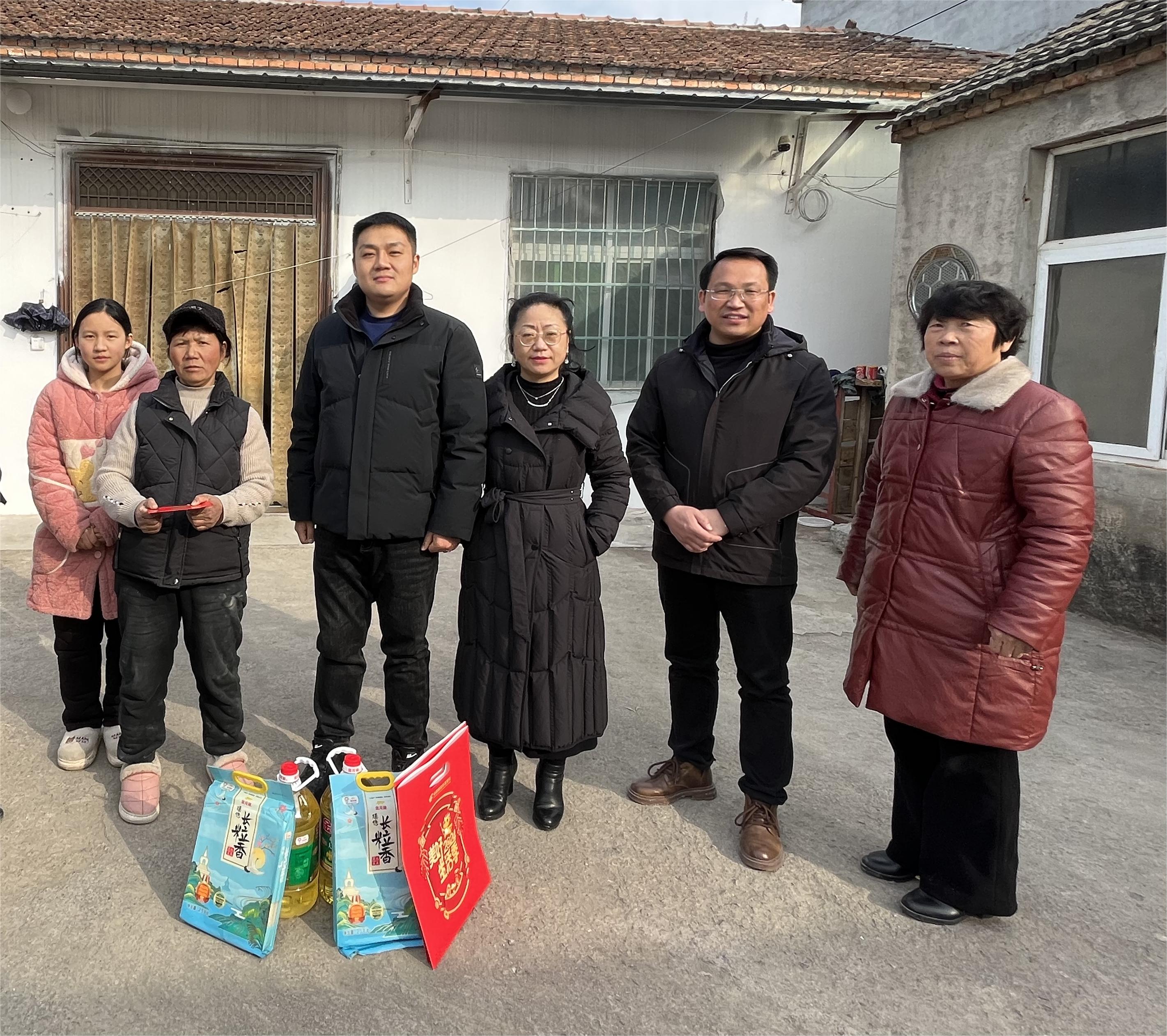慈善关爱 大爱同行 | 2024年正大源虹源科技春节慰问困难家庭(图6) 慈善关爱 大爱同行 | 2024年正大源虹源科技春节慰问困难家庭(图6)